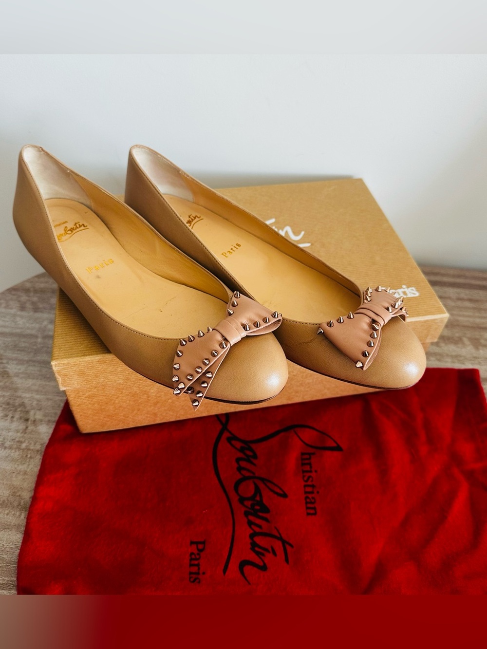 CHRISTIAN LOUBOUTIN Ballerina Studded Bow Flat nude/rose gold Shoes size 39